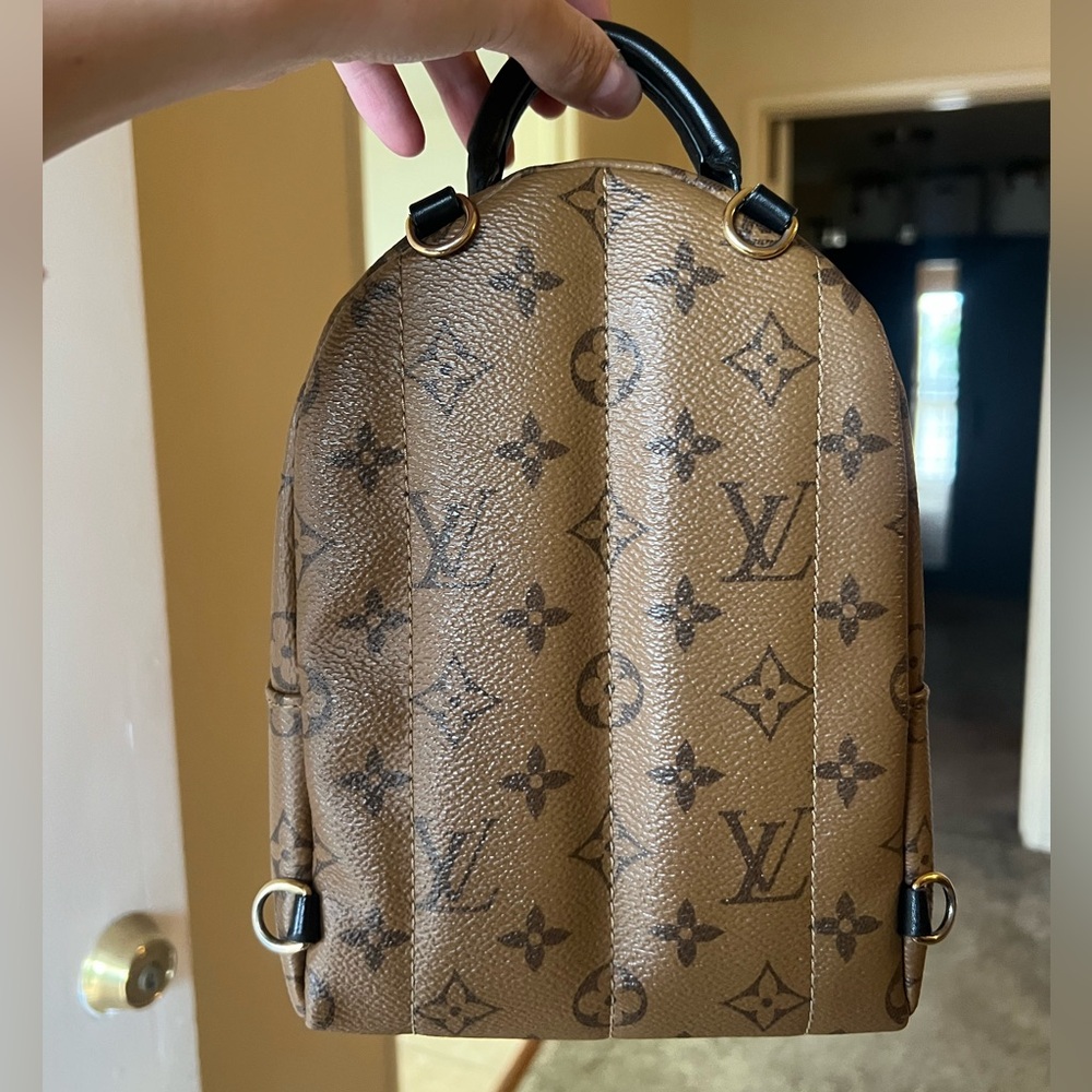 Louis Vuitton Palm Springs MINI backpack Reverse Monogram UPDATED ZIPPER DESIGN - Picture 3 of 8